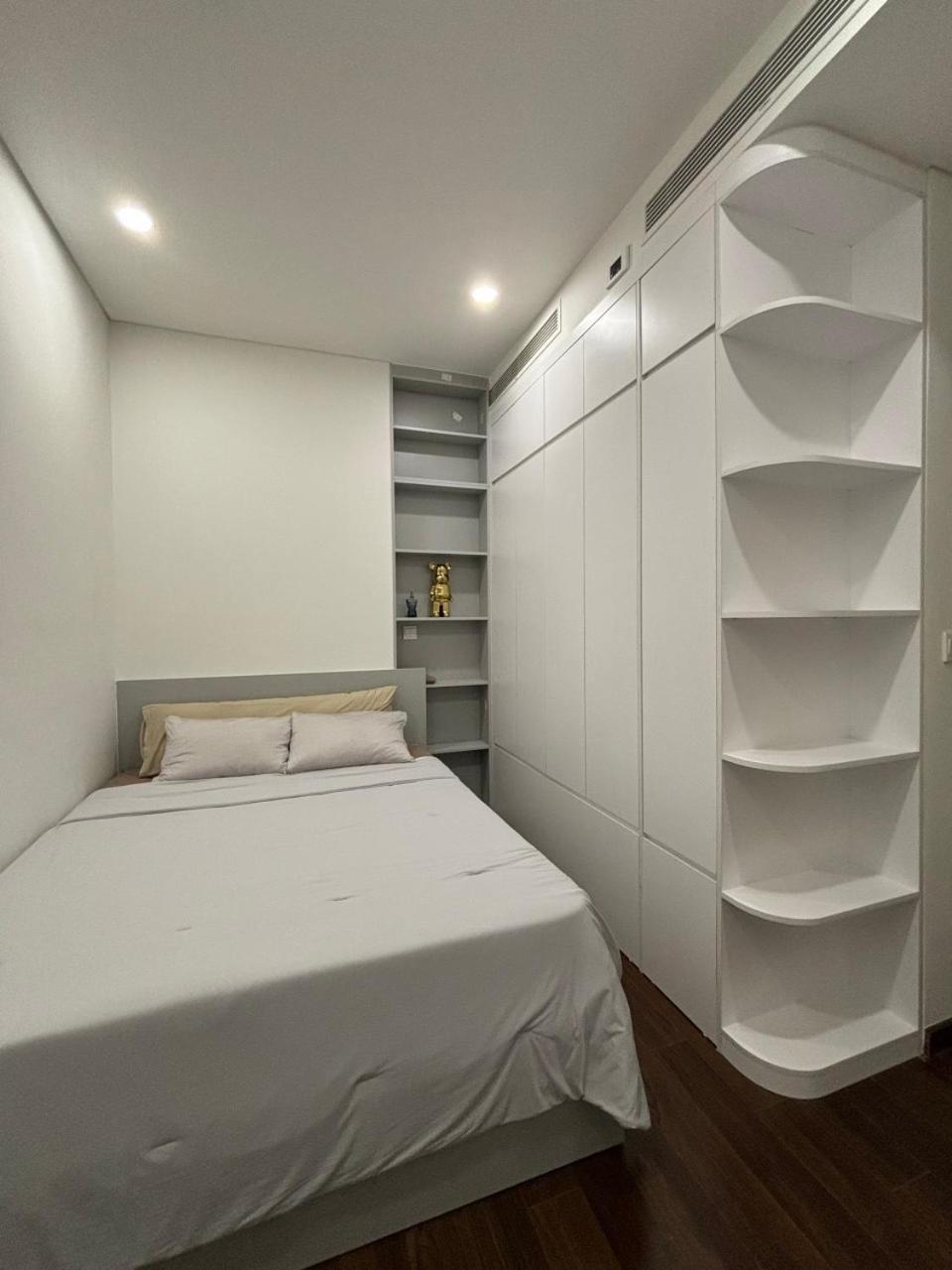 Mai Homestay, 2 Bedrooms, 2 Bathrooms, Masteri West C Building Căn hộ Hà Nội