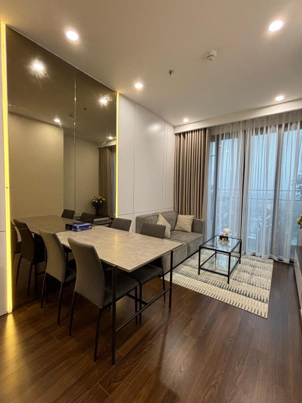 Căn hộ Mai Homestay, 2 Bedrooms, 2 Bathrooms, Masteri West C Building Hà Nội